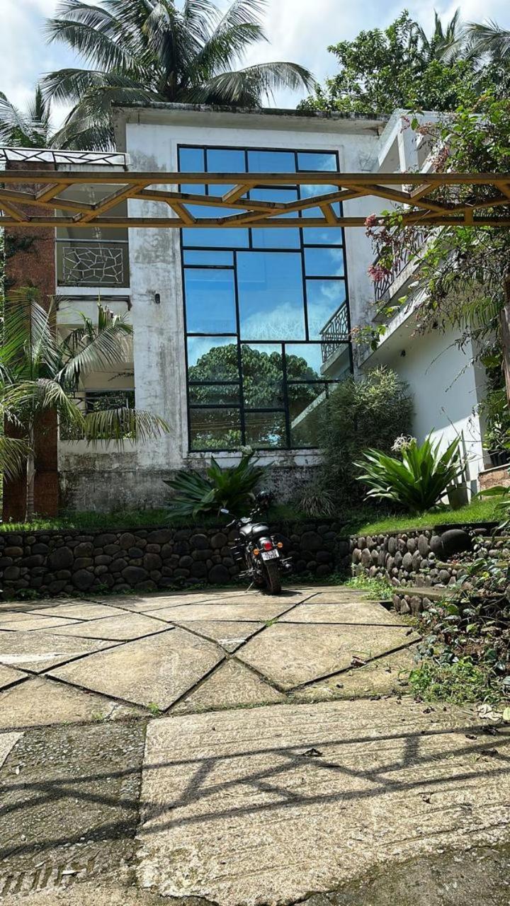 Orchid Villa Pinangode Buitenkant foto